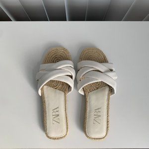 Zara White Quilted Sandals Size 37